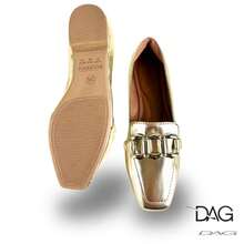 Sapatilha Feminina Julia Bico Quadrado com Fivela | Ouro Light – sofisticada, brilhante, feminina