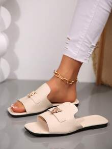 Beige Square Toe Flat Slippers For Women, Metal Leopard Head Decoration, Textured Leather, Slip-On, Fashionable Open Toe Summer Sandals, Elegant Casual Versatile Flat Slide Sandals