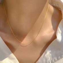 1pc Stainless Steel Lips Detail Clavicle Chain Necklace For Women