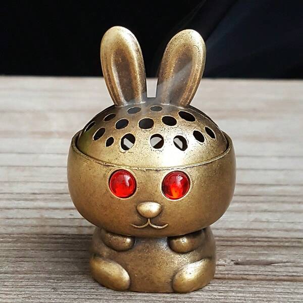 قطعة واحدة من موقد البخور ذو تصميم حيواني، حامل بخور معدني فريد بشكل أرنب/ ثعبان/ نمر، موزع عطري محمول، ديكور مكتبي عتيق، إكسسوار منزلي، تشكيلة من الحرف المعدنية، مناسب لغرفة المعيشة والنوم والبار وديكور استوديو اليوجا، هدية فريدة للفتيات وديكور حفلات الزفاف وأعياد الميلاد