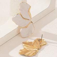 1 Pair Fashionable And Elegant Painted Metal Flower Earrings