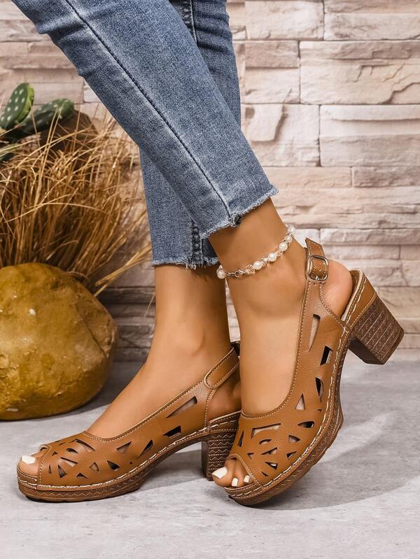 Sandali infradito traforati, scarpe casual estive piatte alla moda con punta aperta per signore
