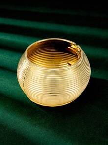 1 件金色宽厚几何手链，适合女士女孩爱好者，日常和街头风格夜店假日休闲婚礼佩戴，节日生日礼物送给妻子女友情侣，独特简约名人风格珠宝 - Geometry - 查看 11