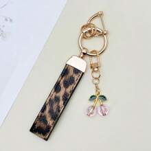 TTOBS 1 Llavero con estampado de leopardo hecho a mano con colgante de cereza - Práctico y versátil llavero ideal para mochilas. Regalo perfecto para el Día de San Valentín o para esa dama especial.