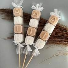 1 Juego de moldes de silicona con letras y números, molde para hacer colgantes con letras y números en resina epoxi, manualidades con yeso, moldes para hacer dígitos, adornos y velas, suministros para hacer adornos caseros