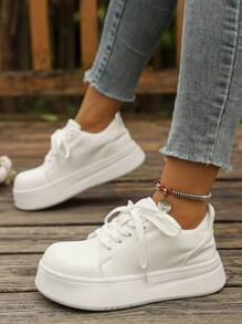 2025 New Women's White Thick Sole Lace-Up Casual Shoes, Breathable Non-Slip Platform Sneakers, Sweet Daily Sports Shoes, Comfortable Adjustable Shoelace Design