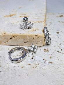 3 件不锈钢耳垂耳环，14K 镀金闪亮 CZ 耳环套装，白色锆石花朵风格耳钉，适合女士女孩 - 銀色 - 查看 9