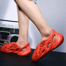 Women Men Casual  Sports Shoes Sandals Breathable Foam Runner Shoes Outdoor Walking Slippers Garden Clogs Slip On Beach Sandal Summer Water Shoes For Unisex