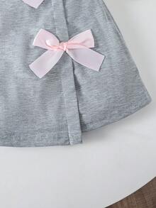 Girls Summer Fashion Bow Decor Suit, Round Neck Short Sleeve Top + Asymmetric Hem Skirt, Casual Outdoor T-Shirt Set Suitable For 4-7 Years Old Girls, Daily, Outdoor, Street, Campus & Party Wear - Grey - View 8
