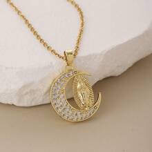 Colar com pingente oval elegante e criativo de zircônia cúbica microincrustada da Virgem Maria, acessório religioso minimalista de aço inoxidável, adequado para mulheres, casamentos, festas e uso diário