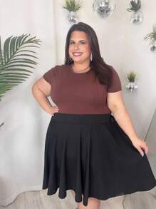 Enliva Falda sólida de talla grande con pliegues, cintura elástica y corte informal