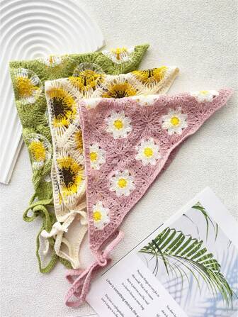 1pc Women Bandana Crochet Head Scarf Lovely Daisy Knitted Triangular Scarf Headband Hair Accessory, Vintage French Style Aesthetic Boho Girly, Polyester Material, Popular Summer Item, Daisy & Strawberry Floral Print Fashion Hair Accessories Boho Hair Bands