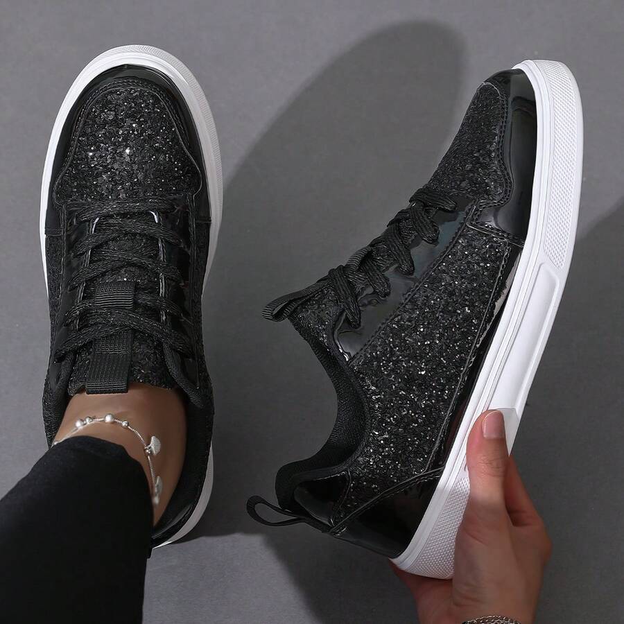 畅销平底休闲时尚运动鞋，女士时尚百搭休闲鞋，防滑耐磨轻便运动鞋，纯色 PU 鞋面，闪亮休闲滑板鞋，适合所有季节 - 黑色 - 查看 1