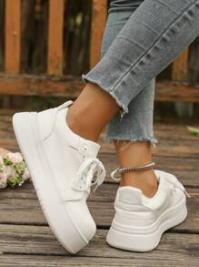 2025 New Women's White Thick Sole Lace-Up Casual Shoes, Breathable Non-Slip Platform Sneakers, Sweet Daily Sports Shoes, Comfortable Adjustable Shoelace Design