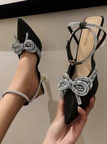 GlamourGrip Zapatillas de tacón elegantes para mujer con lazo brillante, tacones altos puntiagudos de punta estrecha y tacón grueso, zapatos cómodos de mujer tipo slingback con tira en el tobillo, tacones elegantes combinables con vestidos y ropa formal para fiestas, trabajo, citas, vacaciones, Halloween y Navidad