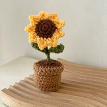 1pc Handmade Crocheted Potted Plant, Tulip/Sunflower/Heart Shaped Flower Desktop Decor, Knit Rose Flower, Forget-Me-Not Potted Plant Gift, Artificial Flowers Desktop Ornament, Party Favor