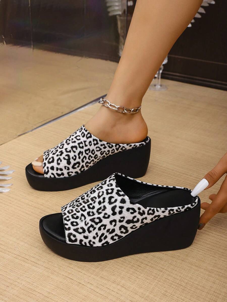 Women's Dual-Color Peep-Toe Platform Slide Sandals, Fashion Summer White & Black Leather Wedge Thick Bottom Slippers (Please Order One Size Up)