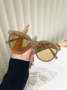 1pc Women's Round Frame Fashion Glasses With Cute Decorative Clear Lenses And Suitable For Outdoor Activities Beach Accessories For Women Glasses Shades For Summer Beach Vacation,Outdoor,Travel Casual Style Oversized Round Frame For Going Out Outfit,Back To School