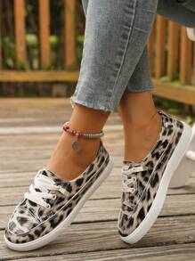 Women's Casual Sneakers, Fashionable Slip-On Leopard Print Lightweight Sport Skateboard Shoes, Versatile Student Casual Shoes