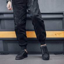 Tenis para hombres, con decoración de tachuelas metálicas punk en el talón y la punta, zapatillas de skate de corte bajo, clásicas en blanco y negro con diseño bicolor, premium, ligeras, antideslizantes, transpirables y de suela suave, aptos para uso casual, deportes, correr, escenario, fiestas y todo el año