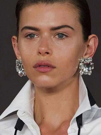 1 Pair Of Silver Cube Crystal Rhinestone Ear Clip Earrings Jewelry