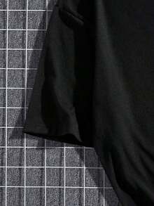 Camiseta Deportiva para Hombre con Patrón de Letras Estilosa (Patrón Impreso), Top de Verano Hecho de Algodón Puro, Agradable al Tacto y Cómodo, Adecuado para Deportes, Salir y Usar en Casa, y También Adecuado para Parejas. - Negro - Ver 3