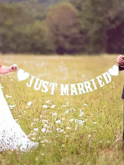 結婚おめでとうございます!ホワイトウェディングパーティーの装飾、ヴィンテージクリエイティブなプルフラッグ、プルフラワー、レトロなウェディングバナー、ペーパーフラッグ、写真の背景小物、フラワーリースバナー、カップル、大人向け、室内/屋外の装飾、ホームウォールデコ、ウェディング、夏のビーチパーティー用品に適しています