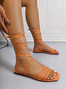 Sandalias planas casuales con tiras y punta cuadrada trenzadas para mujer