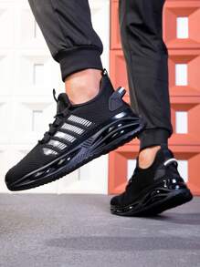 Herren Low-Top Schnürschuhe Atmungsaktiv Rutschfest Langlebig Mode Lässig Vielseitig Laufschuhe