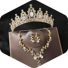 EBUDAE Tiaras y coronas para mujeres, conjunto de joyas nupciales de tiara, aretes y collar con cristales, accesorios de disfraz para fiesta, Halloween, baile de graduación y concursos de belleza