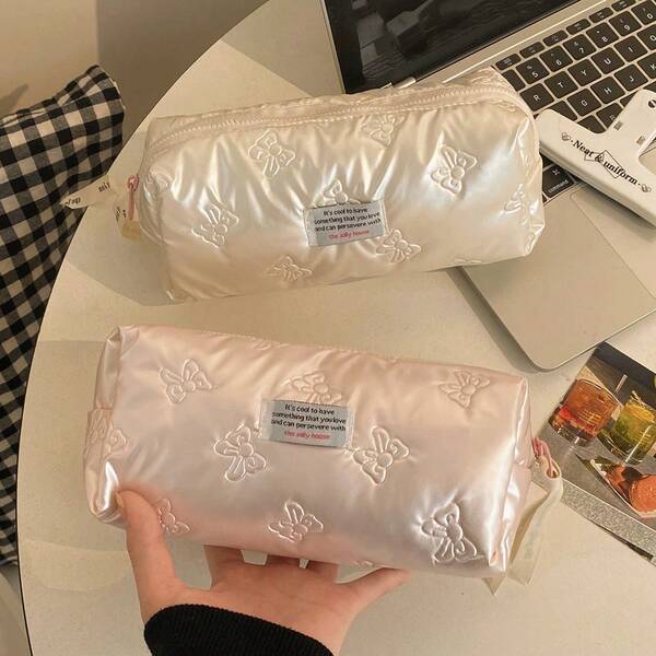 1个纯色蝴蝶结印花PU笔袋，桌面收纳袋，适合小学和初中学生，可收纳铅笔、尺子、钢笔和其他书写工具，适合作为生日礼物、返校礼物、学习用品、文具包或背包配件。