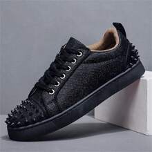 Tenis para hombres, con decoración de tachuelas metálicas punk en el talón y la punta, zapatillas de skate de corte bajo, clásicas en blanco y negro con diseño bicolor, premium, ligeras, antideslizantes, transpirables y de suela suave, aptos para uso casual, deportes, correr, escenario, fiestas y todo el año