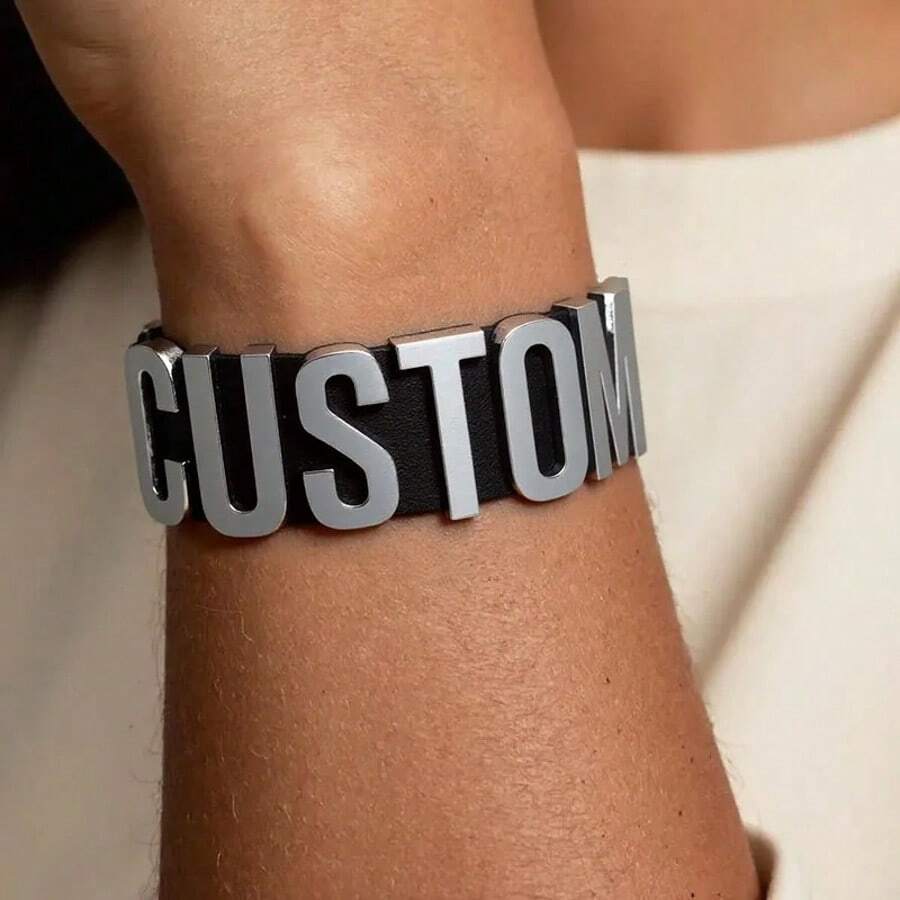 1件朋克风定制字母手镯，宽版PU皮革腕带，DIY个性化定制名字文字手部饰品，耐用、多彩、可爱、俏皮、趣味、卡哇伊、Y2K、时尚、男女通用、休闲、定制、个性化、独特、个性化，送给他的理想礼物，送给她的理想礼物，男友、女友、家人、朋友，女士发饰 - 彩色 - 查看 1
