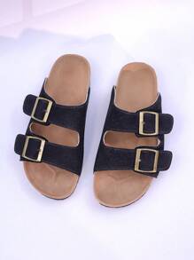1 par de chanclas de verano unisex para adolescentes/parejas, con hebilla metálica decorativa, cómodas sandalias planas de punta abierta para uso diario