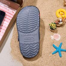 1 双男童舒适、时尚、百搭、休闲、轻便、可爱卡通恐龙印花沙滩凉鞋（黑色和灰色） - 深灰色 - 查看 7