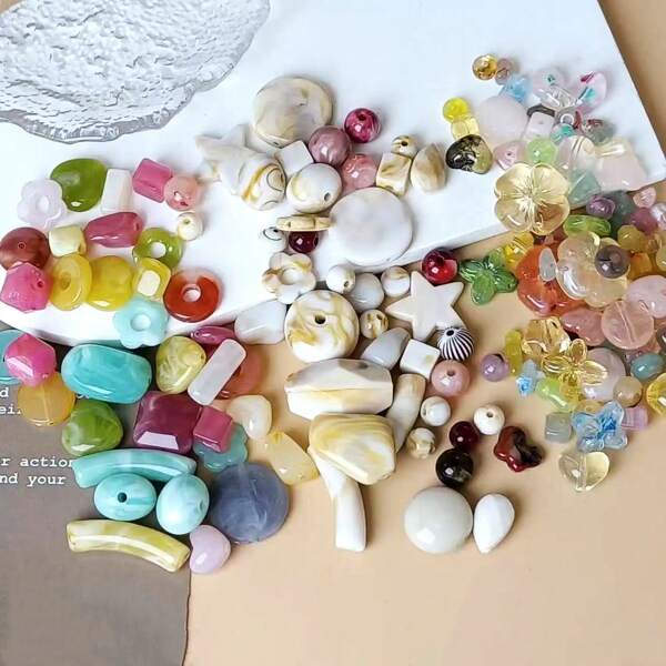 30g/Pacote Coleção Assortida Multi-Estilo Retrô Boho Chic, Incluindo Flor, Tubo Curvo, Borboleta, Coração, Estrela, Contas Irregulares para Acessórios de Fabricação de Joias, Braceletes, Colares DIY, Mistura Aleatória