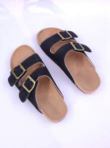 1 par de chanclas de verano unisex para adolescentes/parejas, con hebilla metálica decorativa, cómodas sandalias planas de punta abierta para uso diario