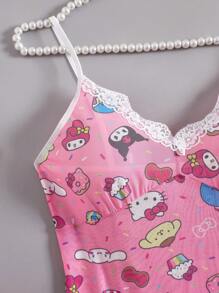Sanrio 1 Stück Damen Rosa Sanrio Familie Süßer Digitaldruck, Transparentes Mesh & Rückenausschnitt, Rosa Pyjama, Süßes Nachthemd, V-Ausschnitt, Kontrastspitze, Seitenschlitz, Babydolls, Sexy Dessous, Sexy Dessous Kleid