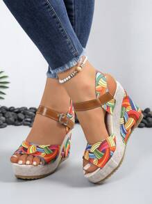 European Women Platform Wedge Sandals 2024 New Spring Summer Outdoor Versatile Buckle Slides Model Stage Sexy Flower Print Beach Casual Comfortable Open Toe Shoes Green Floral Platform Flats For Petite