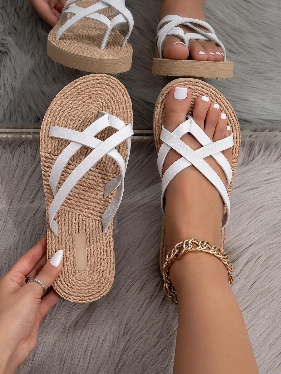 Zapatillas de verano blancas de moda para mujer, sandalias planas con apariencia trenzada, chanclas casuales para la playa con suelas tipo paja, chanclas - Blanco - Ver 1
