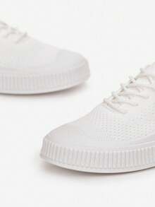 Casual Simple Breathable Sneakers With Embossed Sole - White - View 4