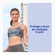 Protector Solar Hawaiian Tropic Ozono 50+ FPS Loción 240 ml - Blanco - Ver 7