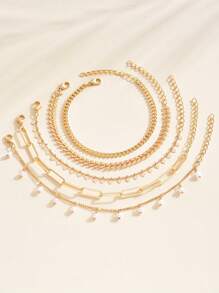 5 pièces Set de bracelets minimalistes avec chaîne, cœur et perles décoratives. Convient pour les vacances, les sorties et toutes les saisons. Accessoires de bijoux pour femmes.
