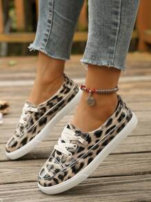 Women's Casual Sneakers, Fashionable Slip-On Leopard Print Lightweight Sport Skateboard Shoes, Versatile Student Casual Shoes