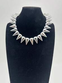 1pc Punk Hip-Hop Silver Cone Rivet Choker Necklace, Exaggerated Teardrop Design Suitable For Summer Beach Vacation, Unisex - Multicolor - View 2