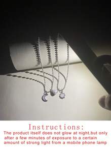 ATLVXJL 2 pièces/Set Couple Lune et Soleil Phosphorescent Pendentif Magnétique Chaîne en Acier Inoxydable avec Perles, Convient pour le Port Quotidien et Cadeau de la Saint-Valentin