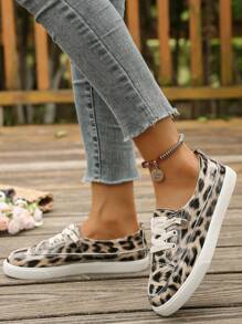 Women's Casual Sneakers, Fashionable Slip-On Leopard Print Lightweight Sport Skateboard Shoes, Versatile Student Casual Shoes
