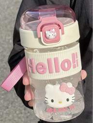  Sanrio 1pc 500ml Straw Water Bottle With Cute Leakproof Lid And Bouncing Cover, Plastic,Suitable For Office Use Camping And Sports(Hello Kitty Need To Be Hand-Pasted According To Their Own Ideas )