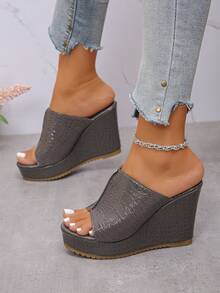 1 Pair Women's New Thick Sole Platform Slip-On Sandals, Open Toe Sexy Slide Sandals With Metal Stoned Textured Leather, Lightweight Non-Slip Casual Beach Sandals, Fashion Versatile