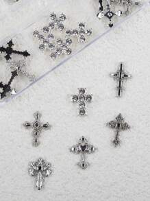 Set di 30 Pezzi di Charm per Unghie in Oro con Gemme Dorate per Unghie, Charm a Croce Dorati e Charm con Vergine Maria - Decorazioni per Unghie in Stile Y2K 3D Dorate, Charm per Unghie Argento, Perle, Gemme di Diamanti, Decorazioni per Unghie in Metallo Dorato e Argentato Vintage Punk